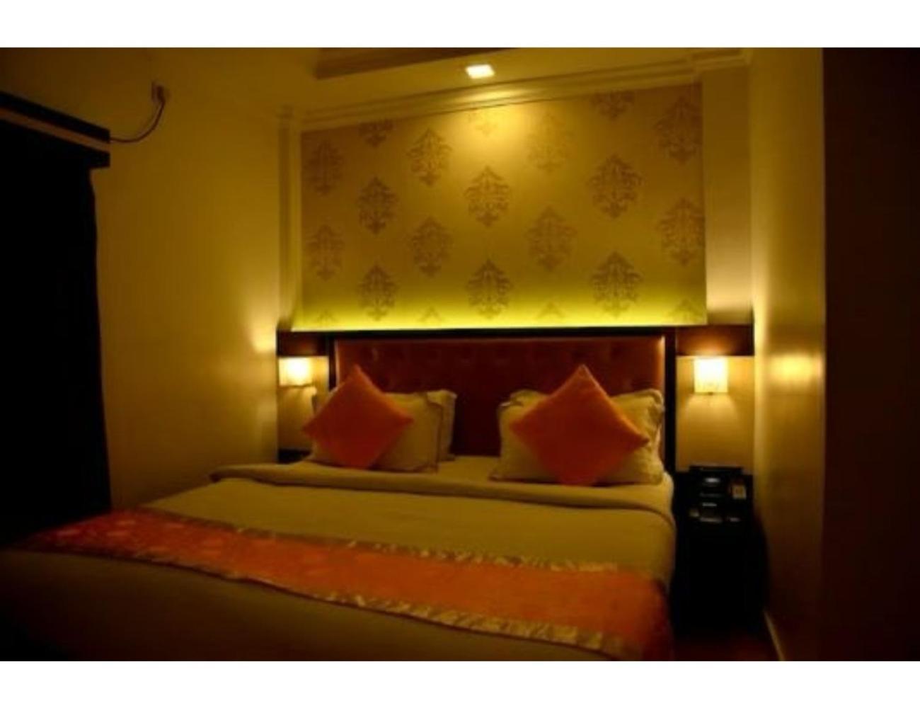 The Grand Krishna Luxury Hotel, Chikmagalūr 外观 照片